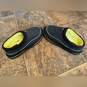 NEW!!! UGG Tasman Cali Wave Slipper Slippers- Black, Men’s Size 6